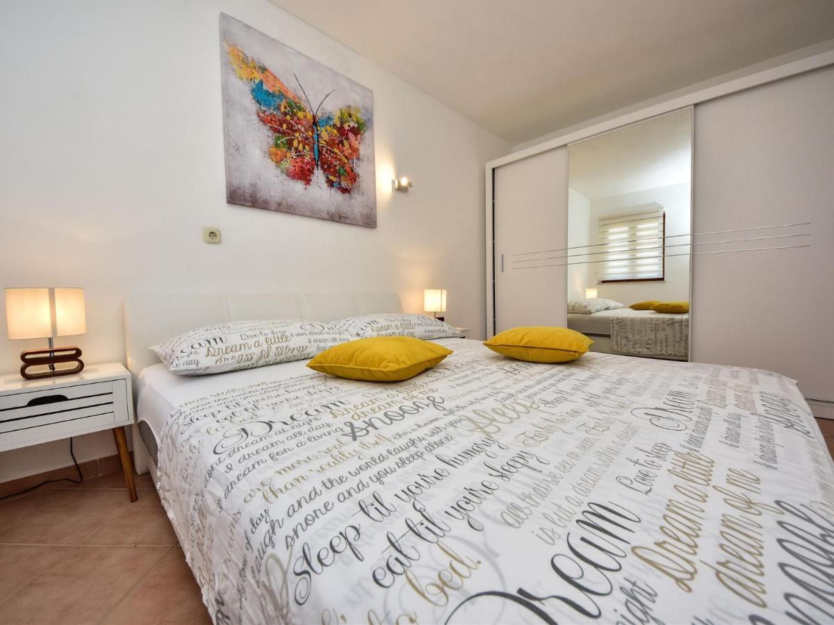 Lovely Apartment In Kru Evo With Barbecue Kruševo Eksteriør bilde