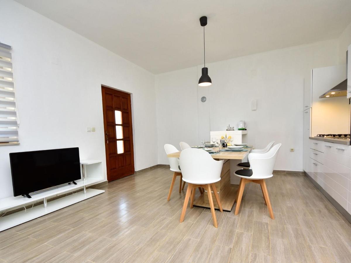 Lovely Apartment In Kru Evo With Barbecue Kruševo Eksteriør bilde