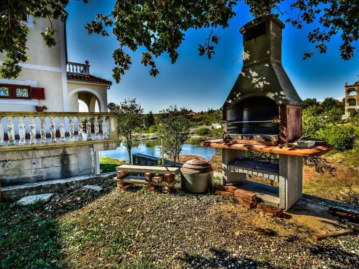Lovely Apartment In Kru Evo With Barbecue Kruševo Eksteriør bilde